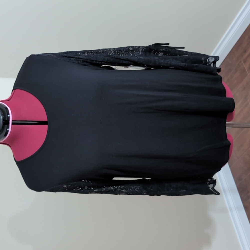 Vince Camuto| NWT Black Long Sleeved Blouse with Lace Sleeves